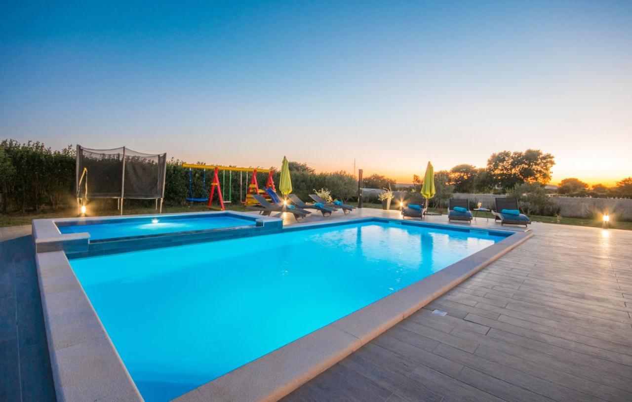 Villa Maris Zadarvillas Tinj Екстериор снимка
